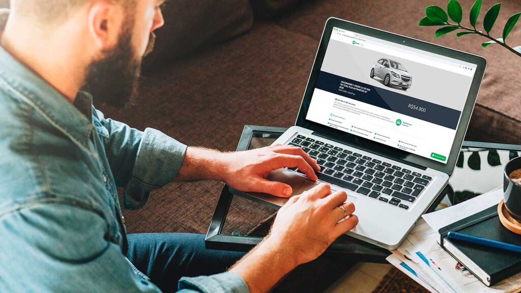 vender meu carro - homem vendendo carro no site da instacarro