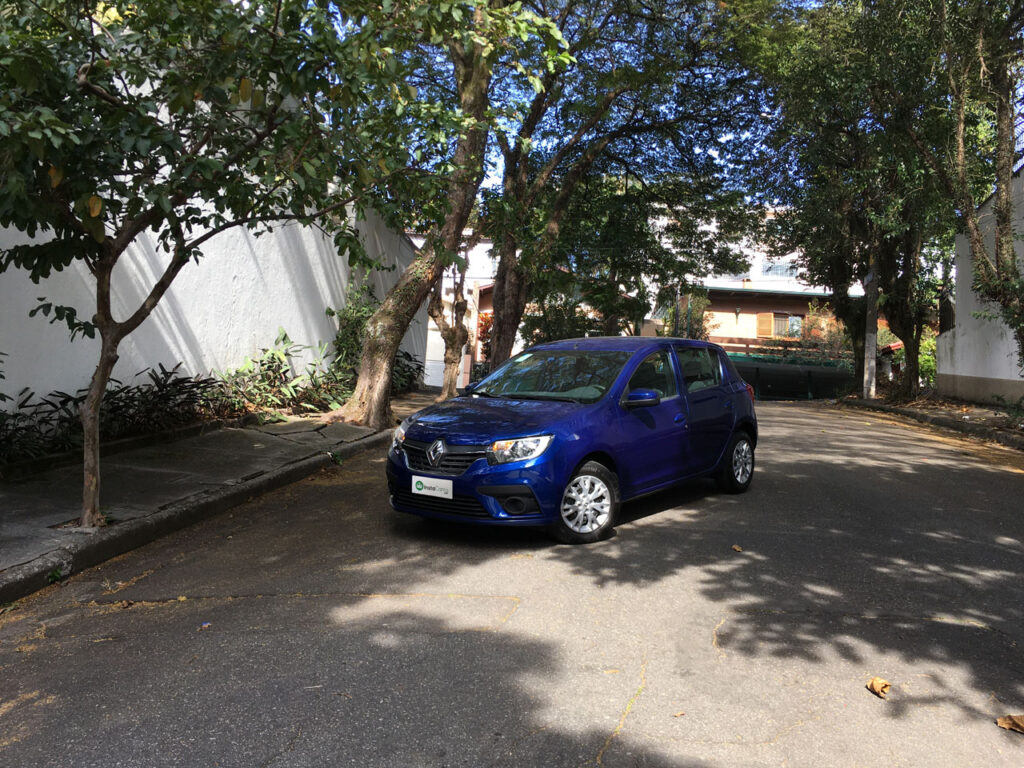 Renault Sandero Zen Azul Iron - frente