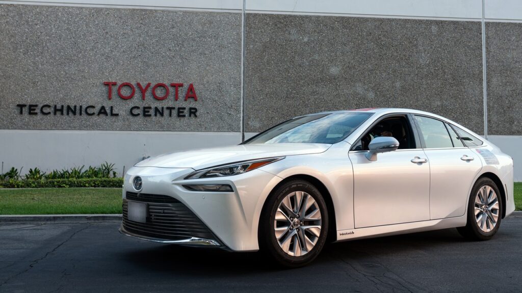 toyota mirai recorde