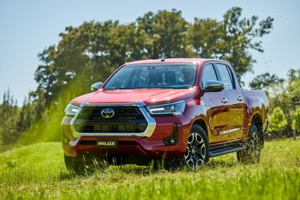 toyota hilux 2022