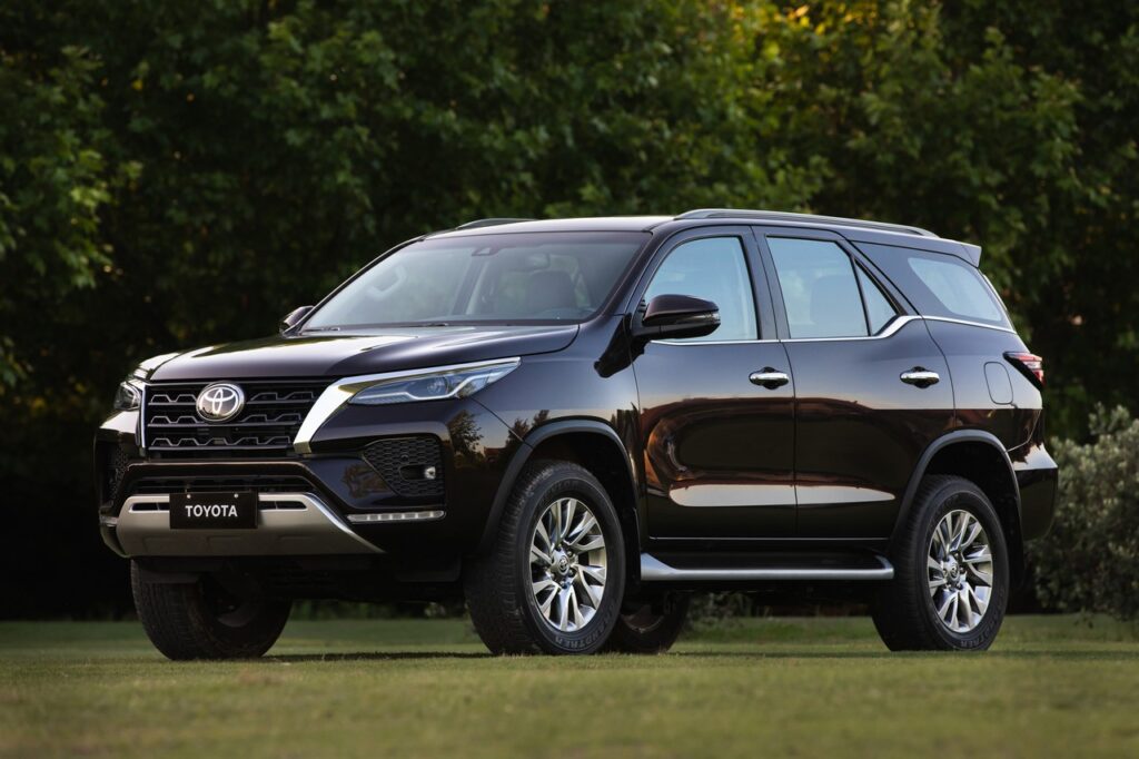 Cinco carros confortáveis para viajar pelo Brasil 1 toyota sw4 68