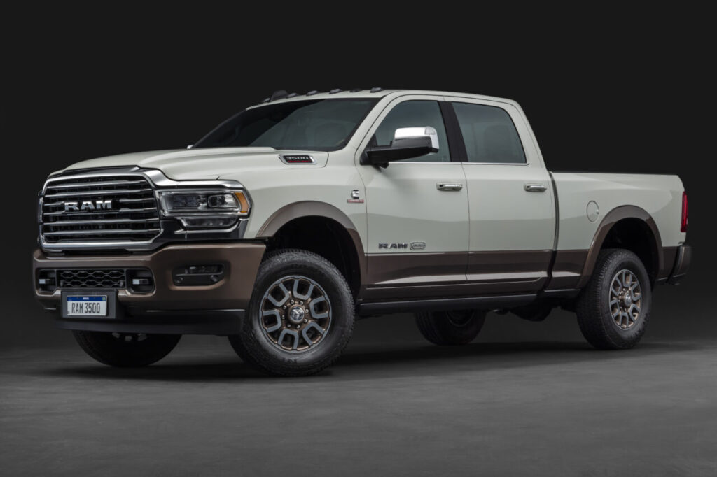 Picape RAM 3500 é lançada no Brasil 8 RAM 3500
