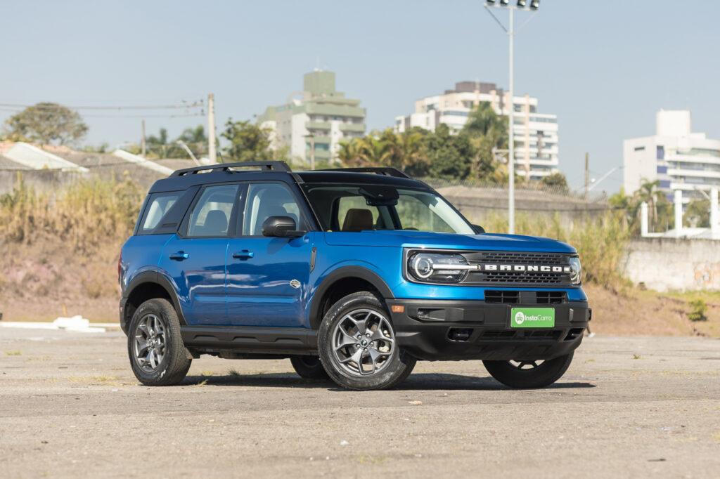 Teste: Ford Bronco Sport 2023 é um SUV bonito, bom de dirigir e vale o preço 5 Ford Bronco Sport azul