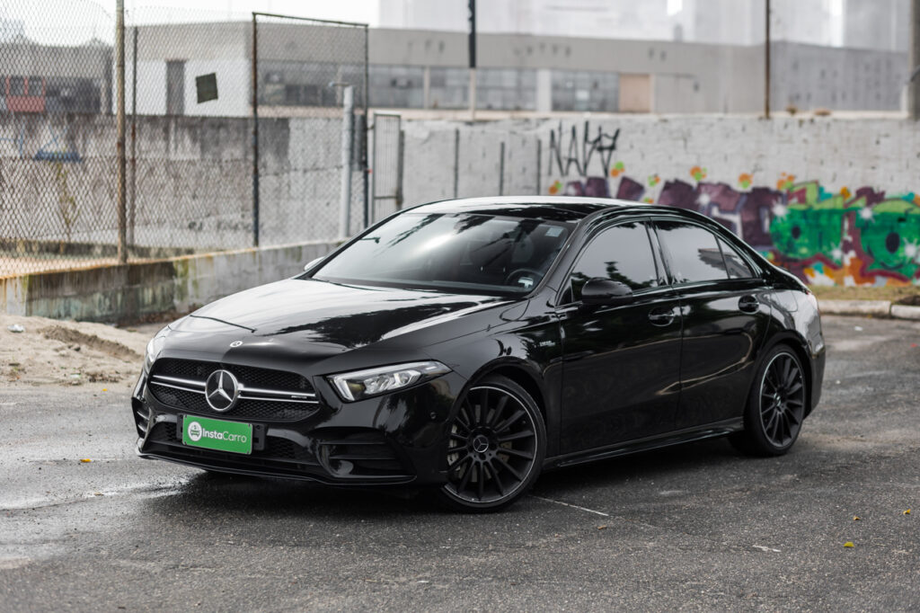 Teste: Mercedes-AMG A 35 Sedan é um dos melhores esportivos para se ter na garagem 2 Mercedes-AMG A 35 Sedan 4 matic preto