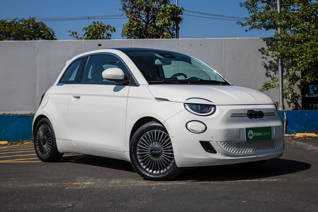 FIAT 500 ELÉTRICO - FIAT 500E ICON - Modelos de carros novos da Fiat: o que esperar dos lançamentos recentes?