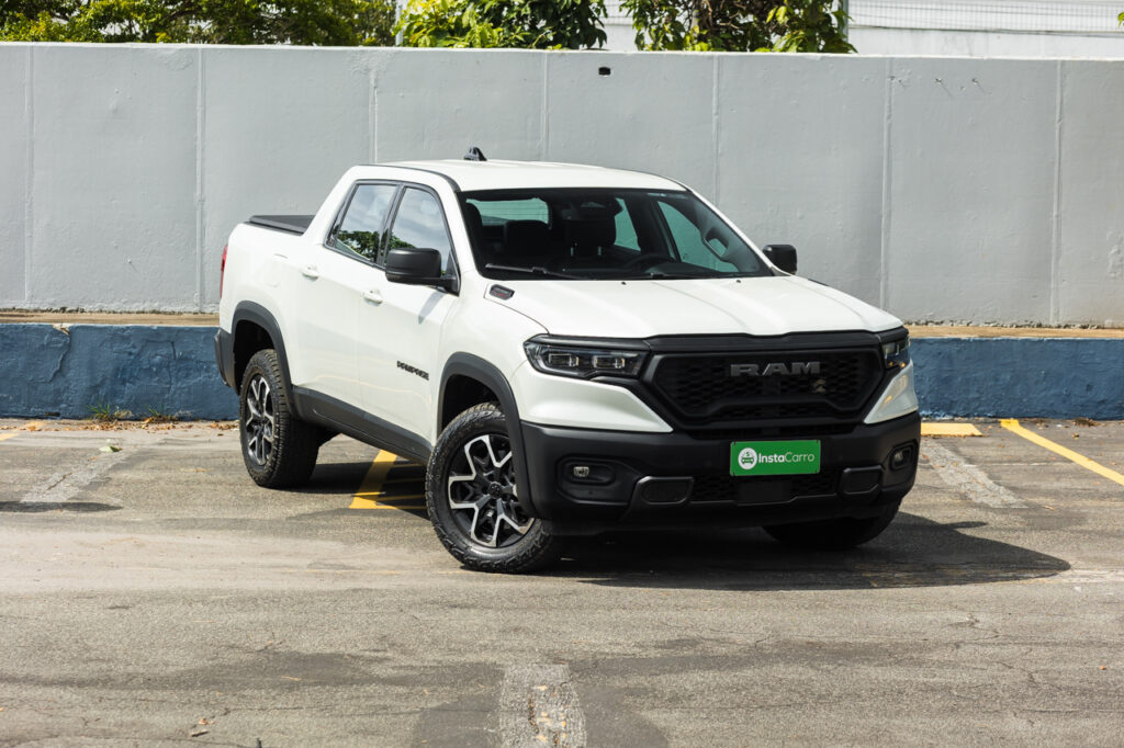 RAM Rampage Rebel Branca Gasolina