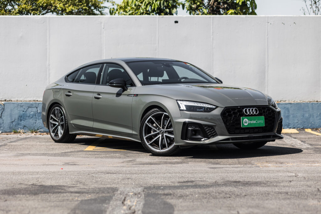 Audi A5 Sportback S Line 2024: visual esportivo, desempenho nem tanto 2 Audi A5 Sportback S Line