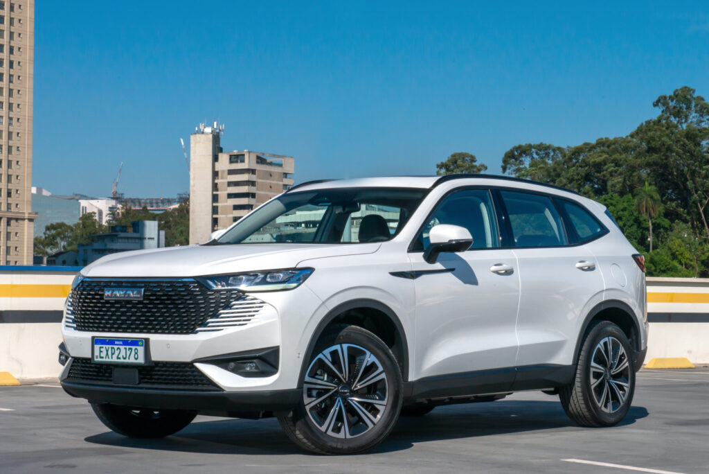 Haval H6 PHEV19 exterior carros elétricos e híbridos mais vendidos 2024