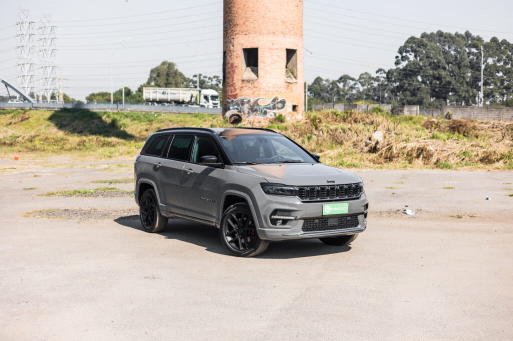 Jeep Commander Blackhawk 2025: Vale a pena investir no SUV de 7 Lugares? 8 Jeep Commander Blackhawk 2025