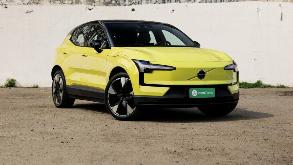 Volvo EX30 Ultra exagera no minimalismo, mas é um dos melhores elétricos do mercado 7 Volvo EX30 Ultra Amarelo